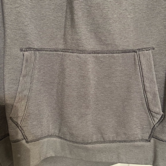 Men’s Under Armour zip up hoodie - Picture 4 of 8